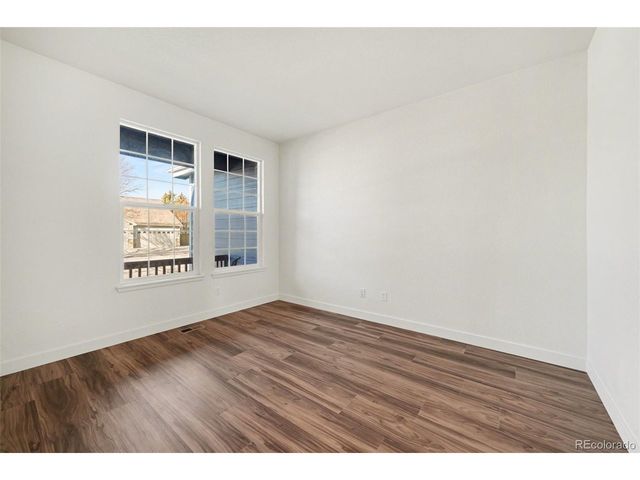 1874 Ute Creek Dr, Longmont, CO 80504