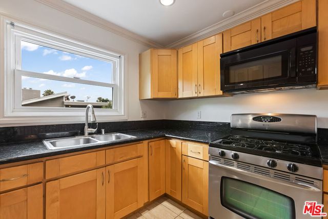 1226 Franklin Street 4, Santa Monica, CA 90404