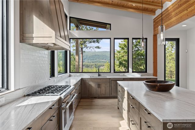 620 Fortune Creek Lane, Cle Elum, WA 98922