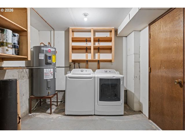 16148 PEARCY St, Lake Oswego, OR 97034