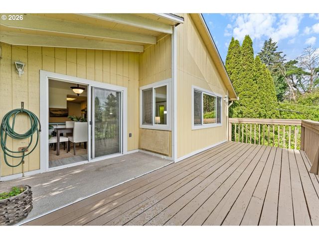 16148 PEARCY St, Lake Oswego, OR 97034