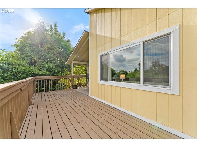 16148 PEARCY St, Lake Oswego, OR 97034
