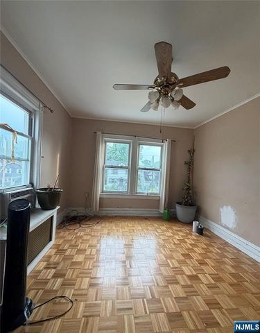 90 Spring Valley Avenue, Hackensack, NJ 07601
