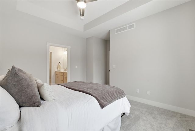 325 S Walnut Drive, Norwalk, IA 50211