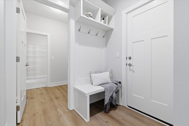 325 S Walnut Drive, Norwalk, IA 50211