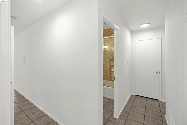 27818 Del Norte Ct, Hayward, CA 94545