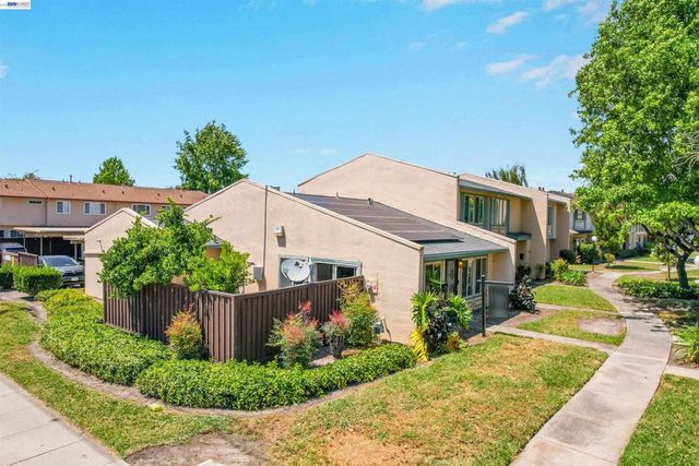 27818 Del Norte Ct, Hayward, CA 94545
