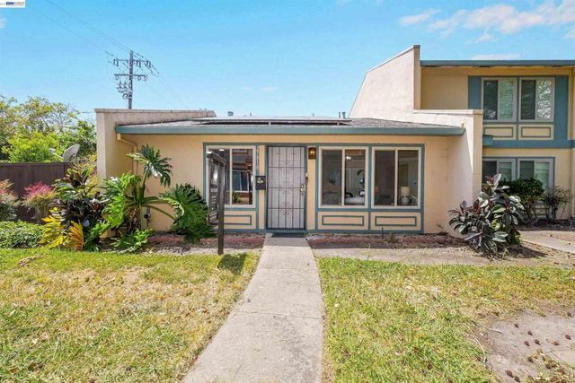 27818 Del Norte Ct, Hayward, CA 94545