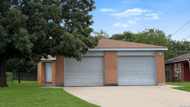 12247 & 12249 Maverick Bluff, San Antonio, TX 78247