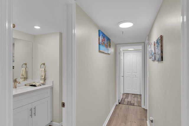 899 Jeffery Street 109, Boca Raton, FL 33487