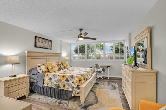 899 Jeffery Street 109, Boca Raton, FL 33487