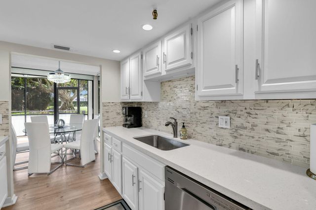 899 Jeffery Street 109, Boca Raton, FL 33487