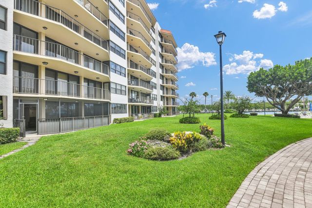 899 Jeffery Street 109, Boca Raton, FL 33487