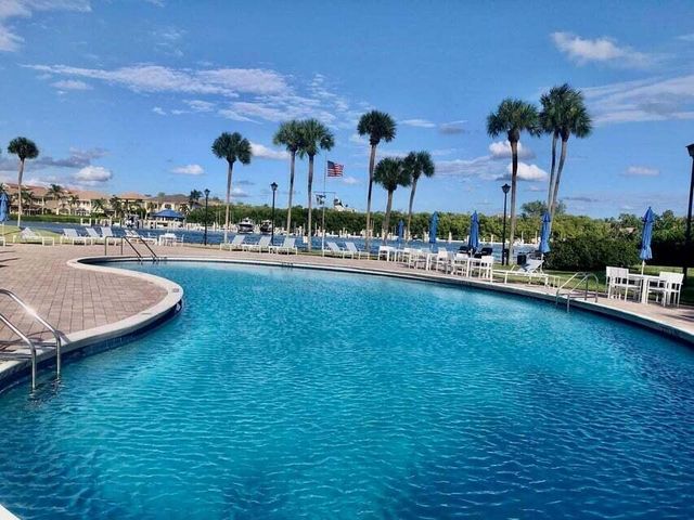 899 Jeffery Street 109, Boca Raton, FL 33487