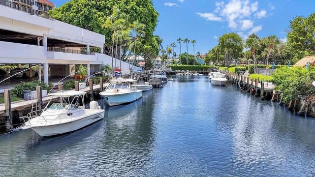 899 Jeffery Street 109, Boca Raton, FL 33487