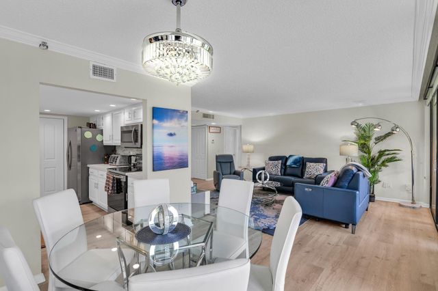 899 Jeffery Street 109, Boca Raton, FL 33487