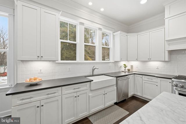 2867 HILL RD, Vienna, VA 22181