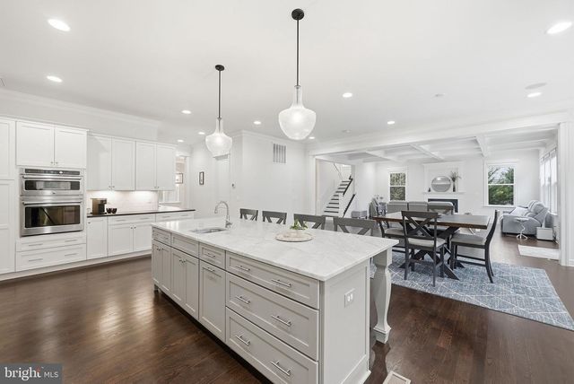 2867 HILL RD, Vienna, VA 22181