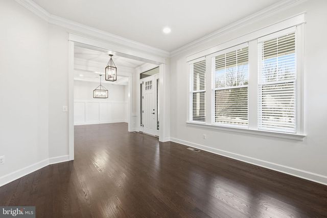 2867 HILL RD, Vienna, VA 22181