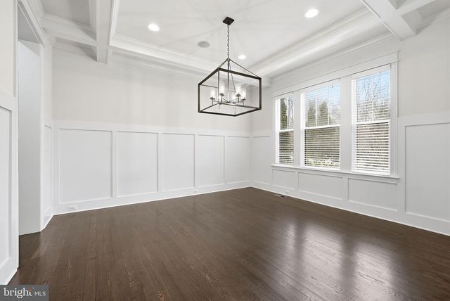 2867 HILL RD, Vienna, VA 22181