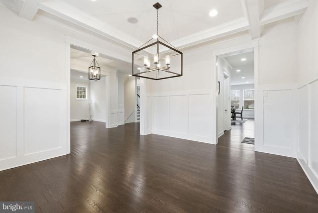 2867 HILL RD, Vienna, VA 22181