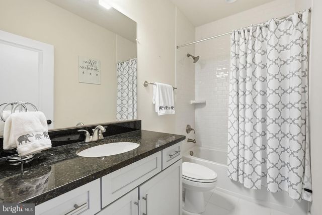 2867 HILL RD, Vienna, VA 22181