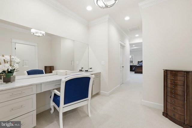 2867 HILL RD, Vienna, VA 22181