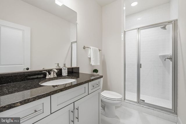 2867 HILL RD, Vienna, VA 22181