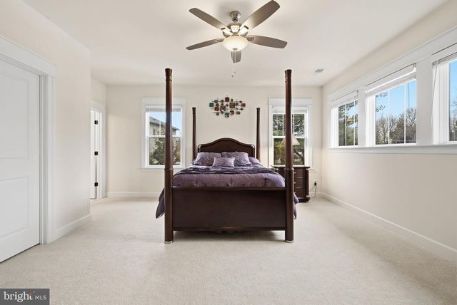 2867 HILL RD, Vienna, VA 22181