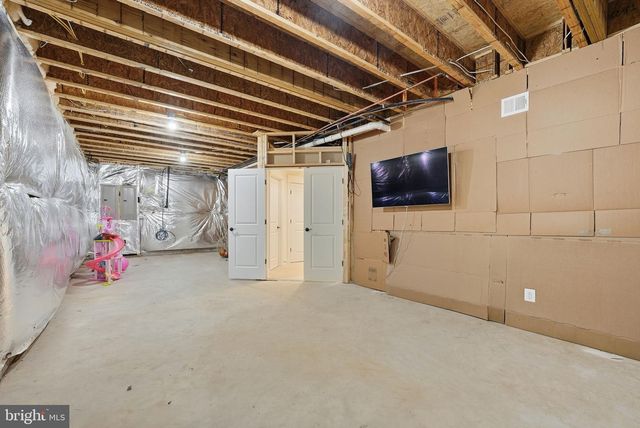 2867 HILL RD, Vienna, VA 22181