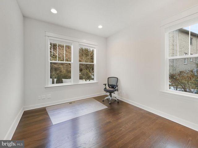 2867 HILL RD, Vienna, VA 22181