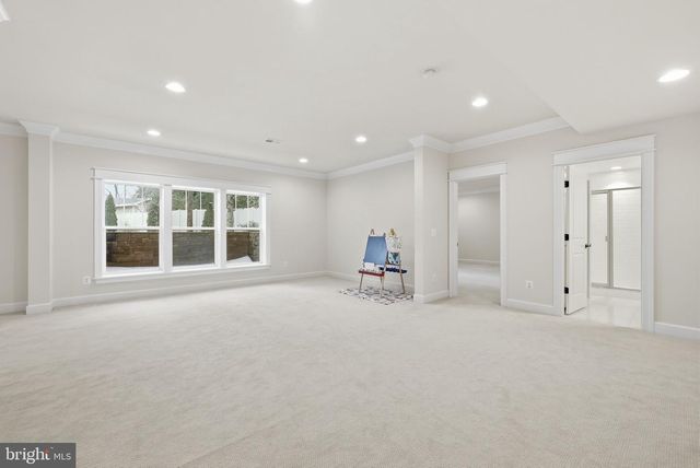 2867 HILL RD, Vienna, VA 22181