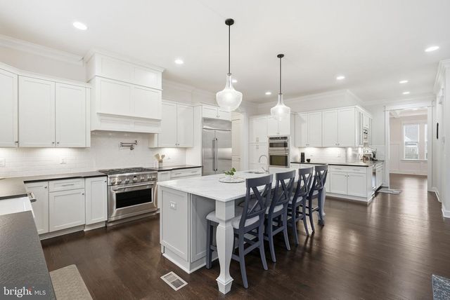 2867 HILL RD, Vienna, VA 22181