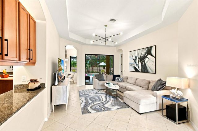 8059 36TH STREET CIRCLE E, Sarasota, FL 34243