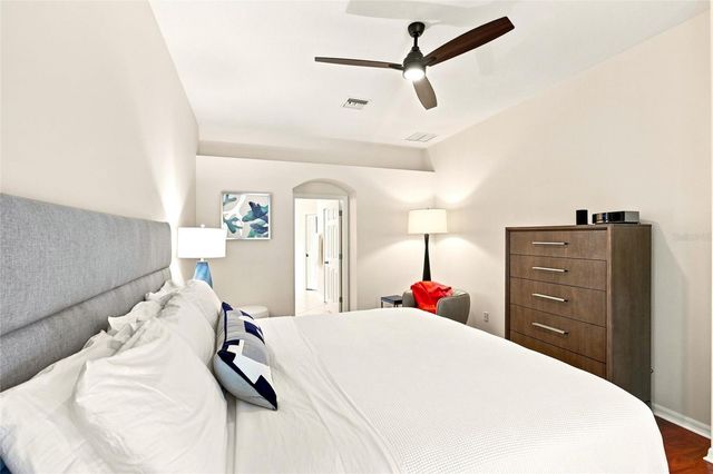 8059 36TH STREET CIRCLE E, Sarasota, FL 34243