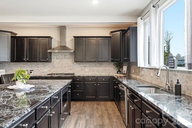 1435 Brooksland Place, Waxhaw, NC 28173