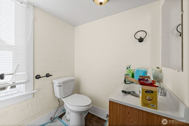 6222 36th Avenue E, Tacoma, WA 98443