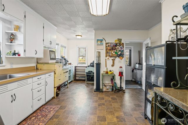 6222 36th Avenue E, Tacoma, WA 98443