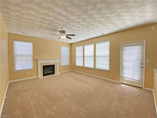 3207 Hearring WAY, Chesapeake, VA 23323