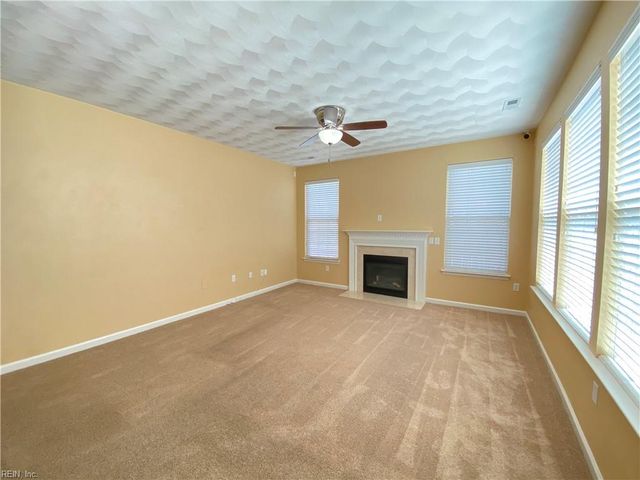 3207 Hearring WAY, Chesapeake, VA 23323