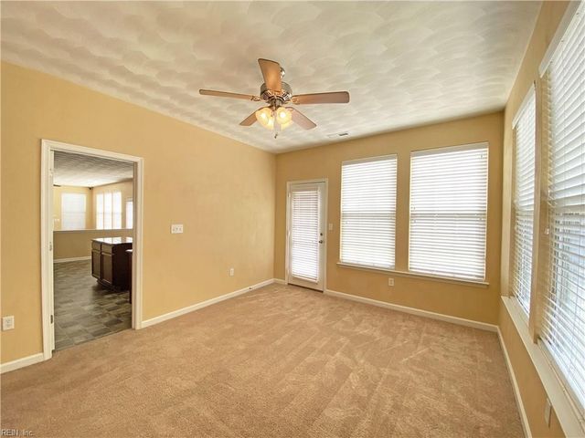 3207 Hearring WAY, Chesapeake, VA 23323