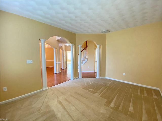 3207 Hearring WAY, Chesapeake, VA 23323