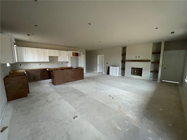 411 W Hondo Street, Siloam Springs, AR 72761