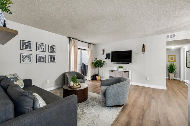 9729 Hammocks Boulevard 101e, Miami, FL 33196