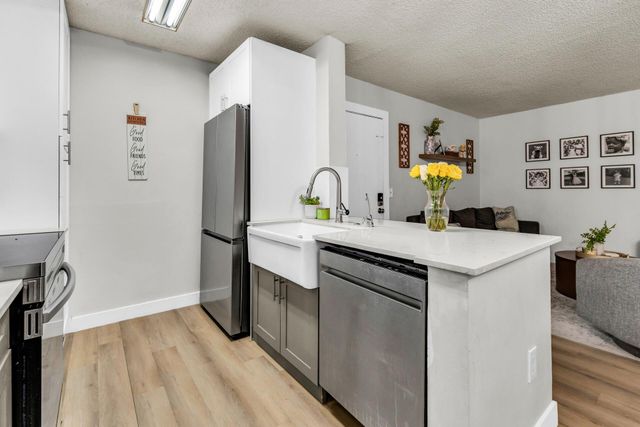 9729 Hammocks Boulevard 101e, Miami, FL 33196