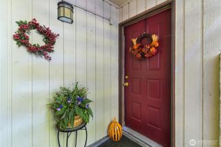 26425 Pennsylvania Avenue NE #34, Kingston, WA 98346