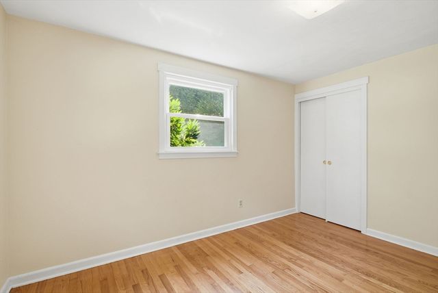 60 Jeanne Marie St, Springfield, MA 01129