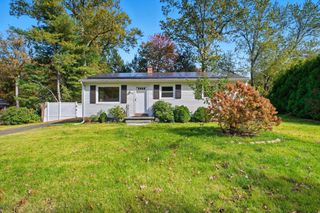 60 Jeanne Marie St, Springfield, MA 01129