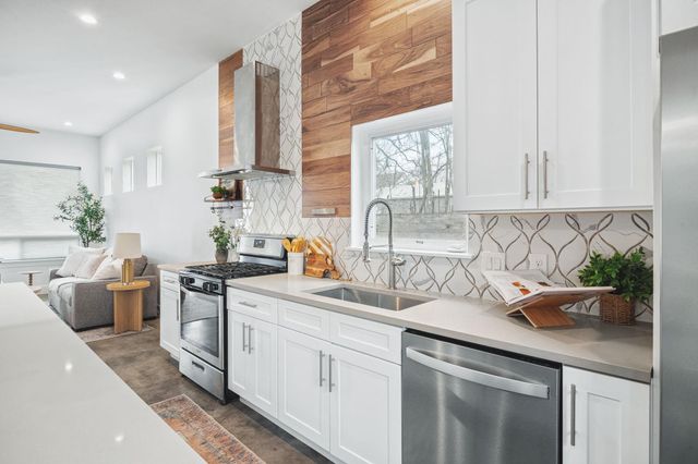 1218 Eleanor ST 1, Austin, TX 78721