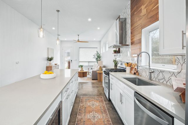 1218 Eleanor ST 1, Austin, TX 78721